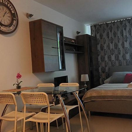 Апартаменти Cherry Apartament W Scislym Centrum Варшава Екстер'єр фото